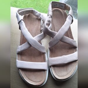 Ecco Women's Cream Sandals